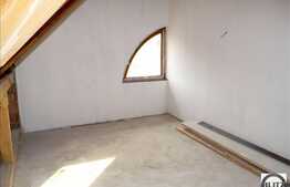 Vanzare apartament cu 3 camere, decomandat, 130 mp , 2 locuri de parcare