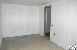 Vanzare apartament cu 3 camere, decomandat, 130 mp , 2 locuri de parcare