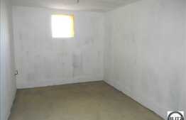 Vanzare apartament cu 3 camere, decomandat, 130 mp , 2 locuri de parcare