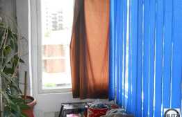 Vanzare 2 camere decomandate in zona Billa, boxa pentru depozitare inclusa