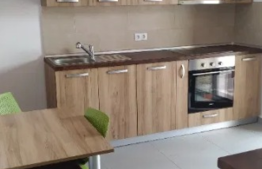 Apartament 3 camere, decomandat, parcare, terasa si gradina