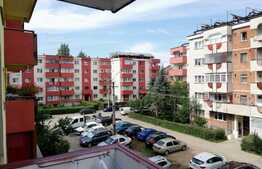 Apartament 3 camere, semidecomandate, modern, 61 mp, zona strazii Gorunului