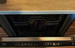 Apartament 2 camere decomandat, 56 mp, loc de parcare, zona strazii Edgar Quinet