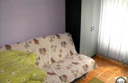 Apartament cu 2 camere, decomandat, zona linistita + loc de parcare
