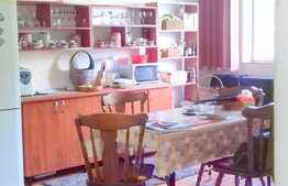 Apartament in vila 150 mp, teren 165 mp, zona Pietei Engels!