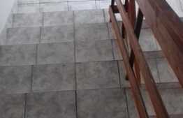 Casa individuala, 470 mp utili, hala 90mp utili, 568 mp teren !