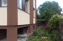 Casa individuala, 470 mp utili, hala 90mp utili, 568 mp teren !