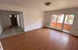 Oportunitate!! Apartament cu 2 camere, 54 mp, etaj intermediar, parcare, zona Eroilor