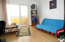 Vanzare apartament cu 1 camera la etaj intermediar