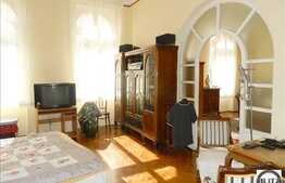 Vanzare apartament in imobil tip casa!