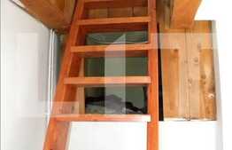 Apartament dispus pe 2 nivele in imobil tip casa!