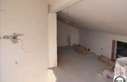 Apartament cu scara interioara intr-o locatie deosebita din Floresti!