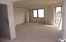 Apartament cu scara interioara intr-o locatie deosebita din Floresti!