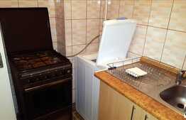 Apartament cu 1 camera, decomandat, 40 mp, zona Teatrul National