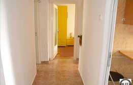 Vanzare 3 camere in zona strazii Baita!