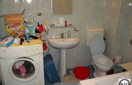 De vanzare apartament cu 1 camera, decomandat, 37 mp utili, zona Real