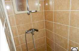 Apartament de inchiriat cu 3 camere, 70 mp utili