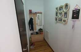 Apartament modern cu 3 camere, curte privata si loc de parcare, Apahida