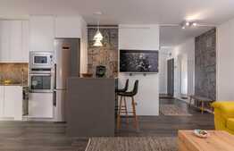 Apartament de lux, parcare, terasa, zona Complex Scala Center