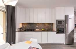 Apartament de lux, parcare, terasa, zona Complex Scala Center