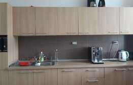 450 MP- Etaj cladire de birouri cu parcari incluse. 