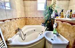 Apartament cu 3 camere, decomandat, 90 mp, prima inchiriere, pet friendly, loc de parcare, modern, zona centrala 