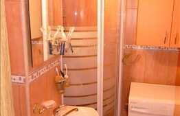 Apartament de vanzare cu 3 camere, 54 mp utili