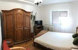 Apartament 3 camere, 65 mp, decomandat, 2 boxe, garaj, zona strazii Dambovitei