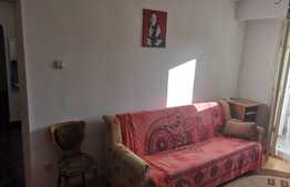 Apartament cu 3 camere, 70 mp, zona Calea Floresti