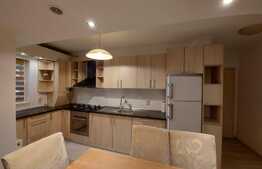 3 camere, 63 mp., gradina 85mp, zona Terra