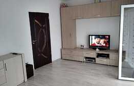 Apartament 2 camere, decomandat, 56 mp, loc de parcare, zona Vivo