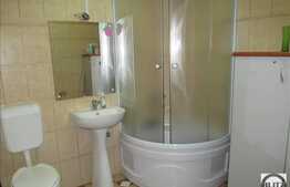 Vanzare apartament 2 camere, 52 mp, decomandat, zona Florilor!