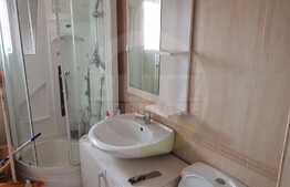 Apartament cu 5 camere, finisat, 130 mp, parcare, zona strazii Teilor