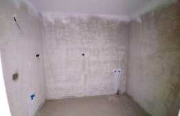 Apartament semifinisat, 3 camere, garaj, zona strazii Tauti, 5 minute de Vivo!