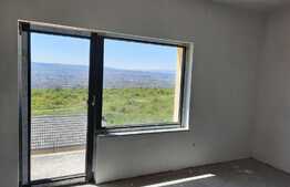 Casa tip duplex, 140mp utili, 287mp teren, expunere E-S-V, panorama superba