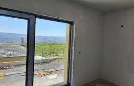 Casa tip duplex, 140mp utili, 287mp teren, expunere E-S-V, panorama superba