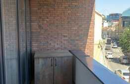 Apartament 3 camere, 72 mp, modern, parcare, in zona Piata Mihai Viteazu