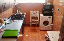 Apartament 2 camere, decomandat, 50 mp, zona Donath