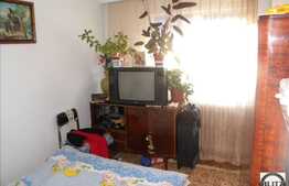 Vanzare apartament cu 3 camere, 65 mp, zona Spitalul Clinic de Recuperare