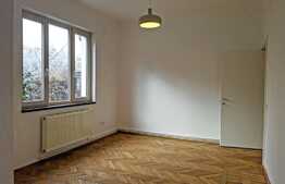 Casa de vanzare, 105 mp utili, 470 mp teren, Andrei Muresanu