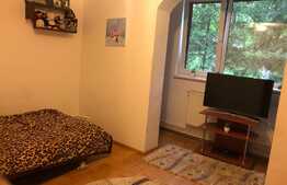 Apartament 3 camere, 57 mp, semidecomandat, zona strazii Detunata