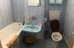 Apartament cu 3 camere, decomandat, zona Parang 