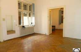 Vanzare apartament in casa cu 2 camere, 64 mp plus pod mansardabil