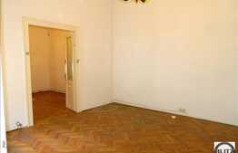 Vanzare apartament in casa cu 2 camere, 64 mp plus pod mansardabil