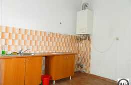 Vanzare apartament in casa cu 2 camere, 64 mp plus pod mansardabil