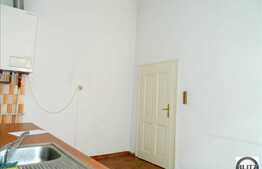 Vanzare apartament in casa cu 2 camere, 64 mp plus pod mansardabil