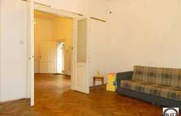 Vanzare apartament in casa cu 2 camere, 64 mp plus pod mansardabil