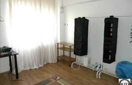 Vanzare 3 camere in zona Stejarului, 73 mp, decomandat