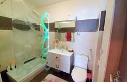 Oportunitate! Scara interioara, 137 mp, parcare! Zona strazii Florilor!