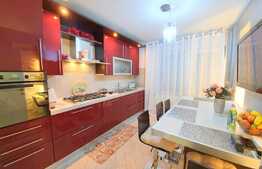 Oportunitate! Scara interioara, 137 mp, parcare! Zona strazii Florilor!